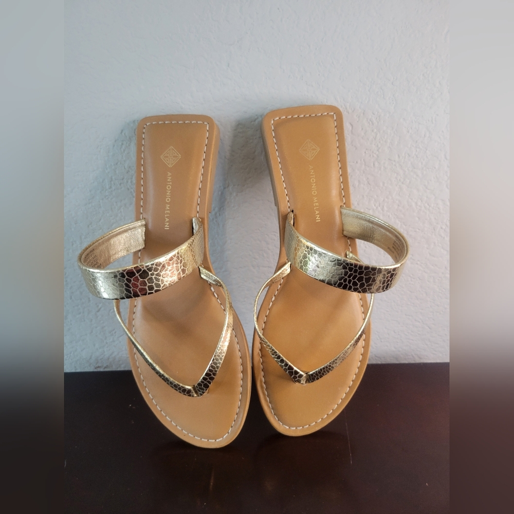 ANTONIO MELANI Metallic Gold Sandals - Picture 3 of 5